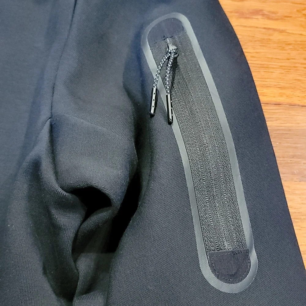 COPY - NWT NIKE NSW TECH FLEECE CREW M  SWEATSHIRT - Picture 2 of 5